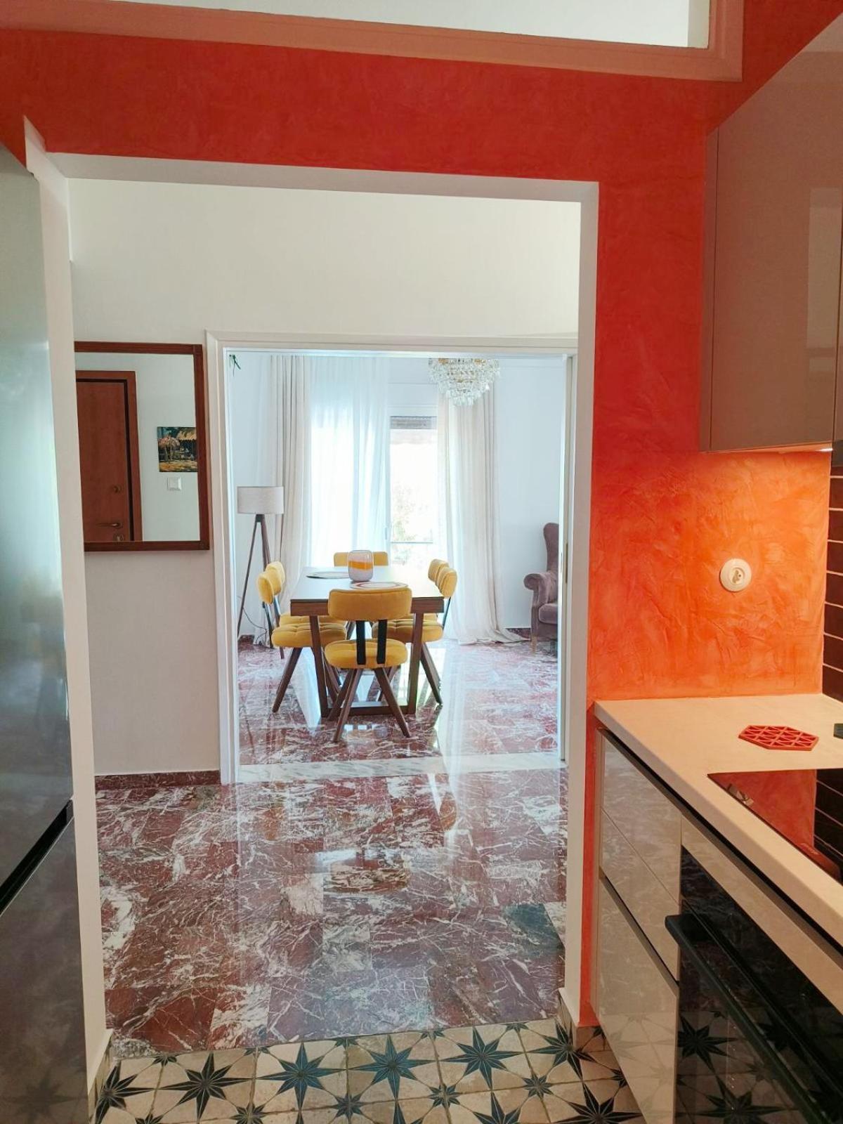 Stylish Artistic Flat With View, Three Min To Metro Lejlighed Athen Eksteriør billede
