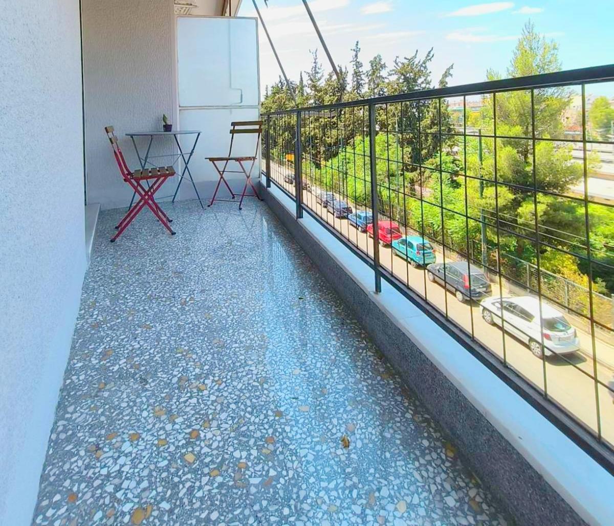 Stylish Artistic Flat With View, Three Min To Metro Lejlighed Athen Eksteriør billede